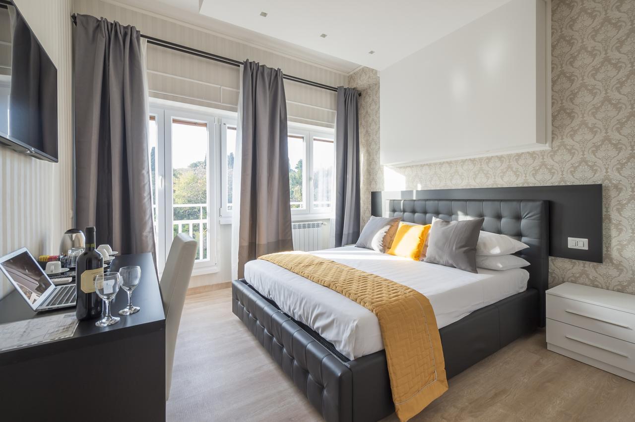 Happy Holiday In Rome B&B Bagian luar foto