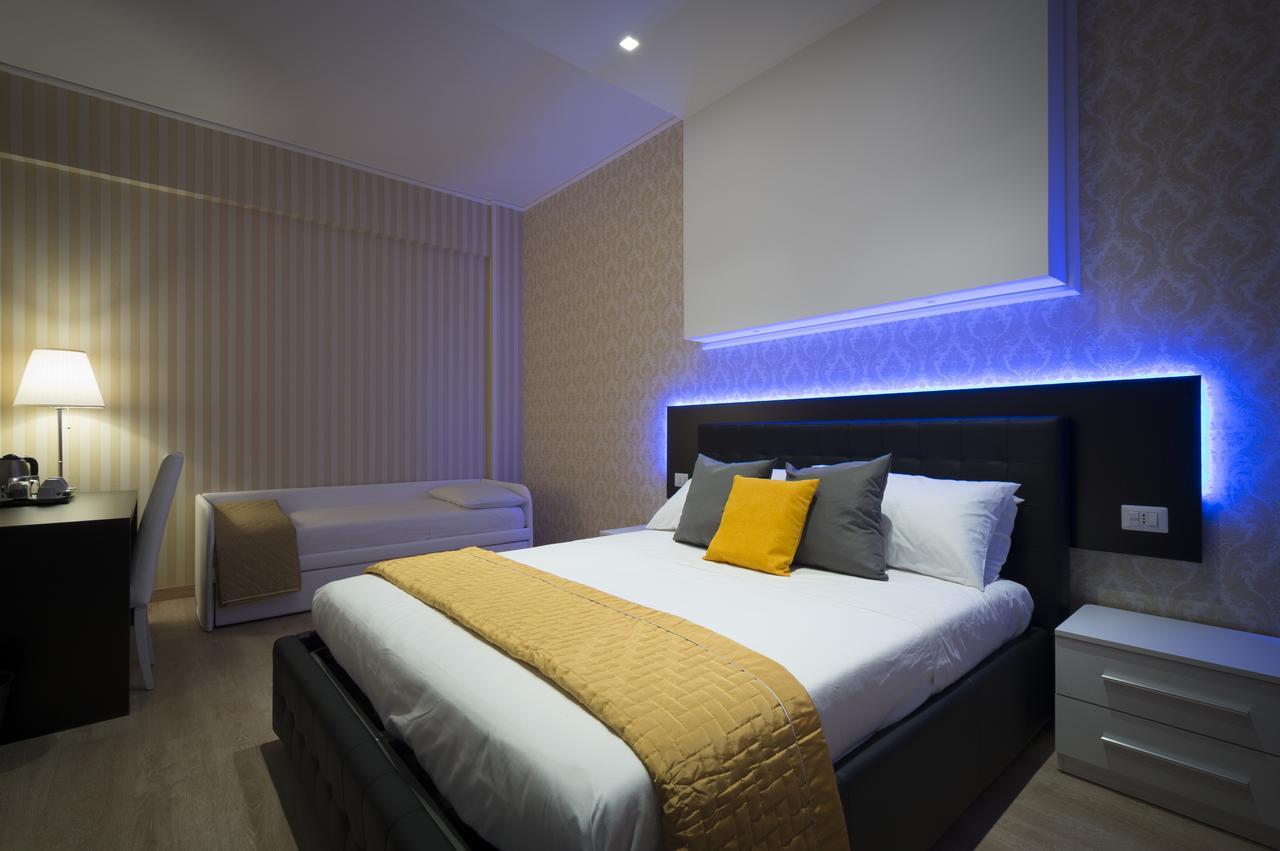 Happy Holiday In Rome B&B Bagian luar foto