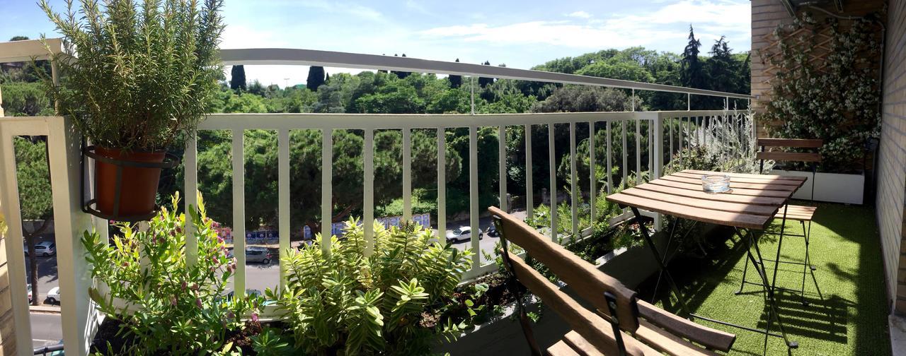 Happy Holiday In Rome B&B Bagian luar foto
