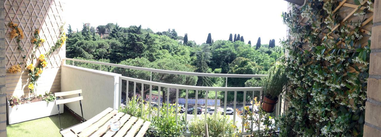 Happy Holiday In Rome B&B Bagian luar foto