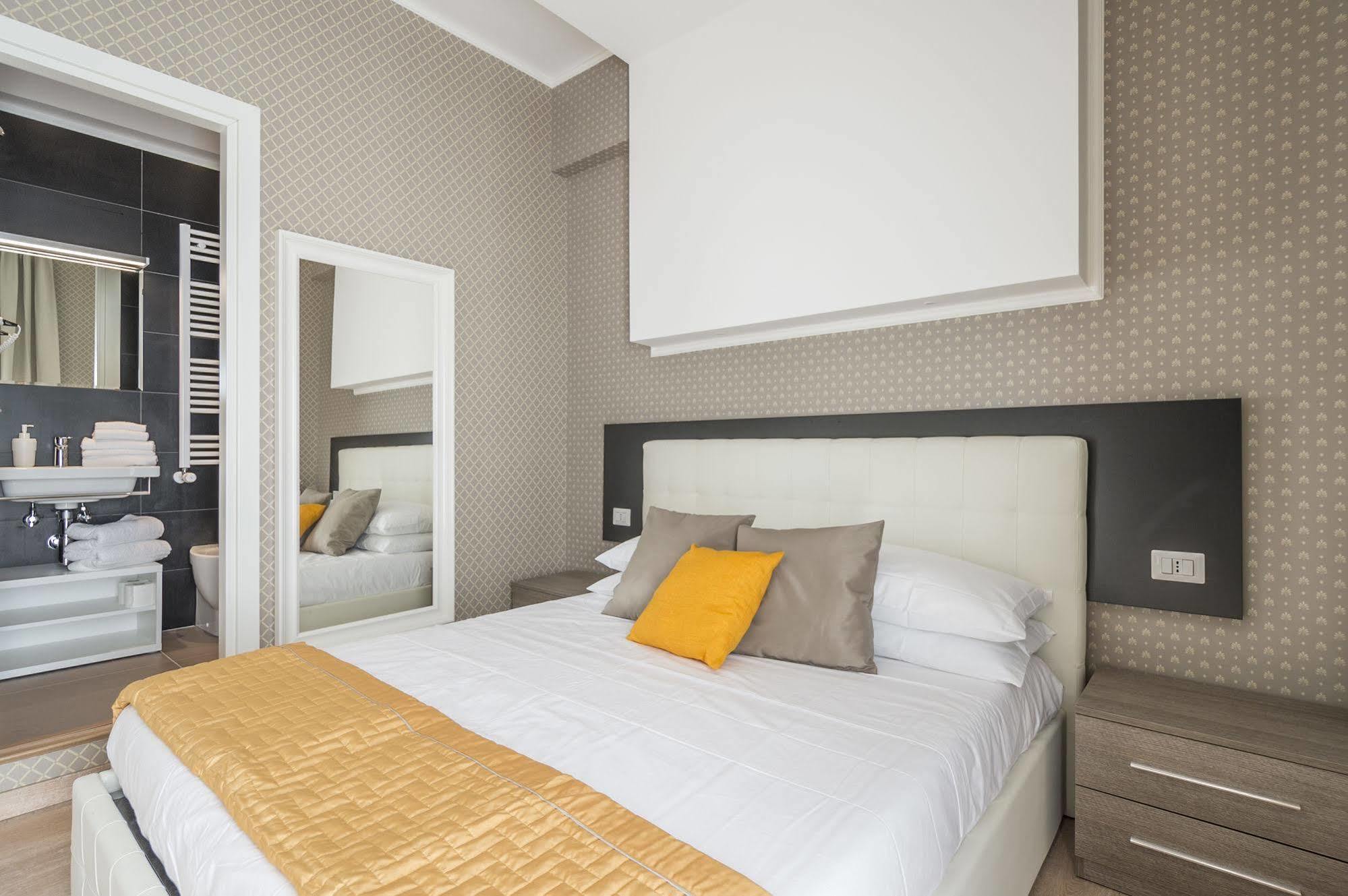 Happy Holiday In Rome B&B Bagian luar foto